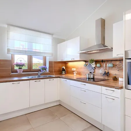 Holiday home Aurora *